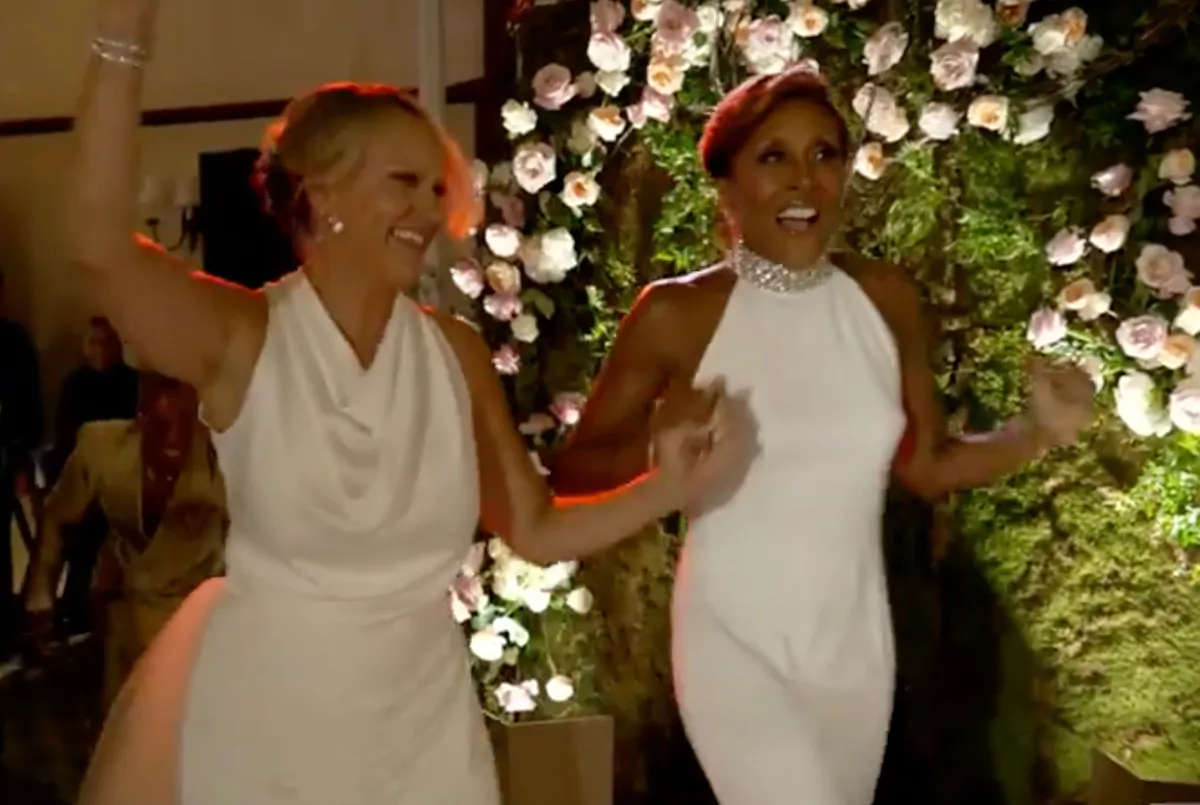 Robin Roberts, animatrice de GMA, épouse sa partenaire de longue date Amber Laign lors d'une cérémonie intime dans le jardin